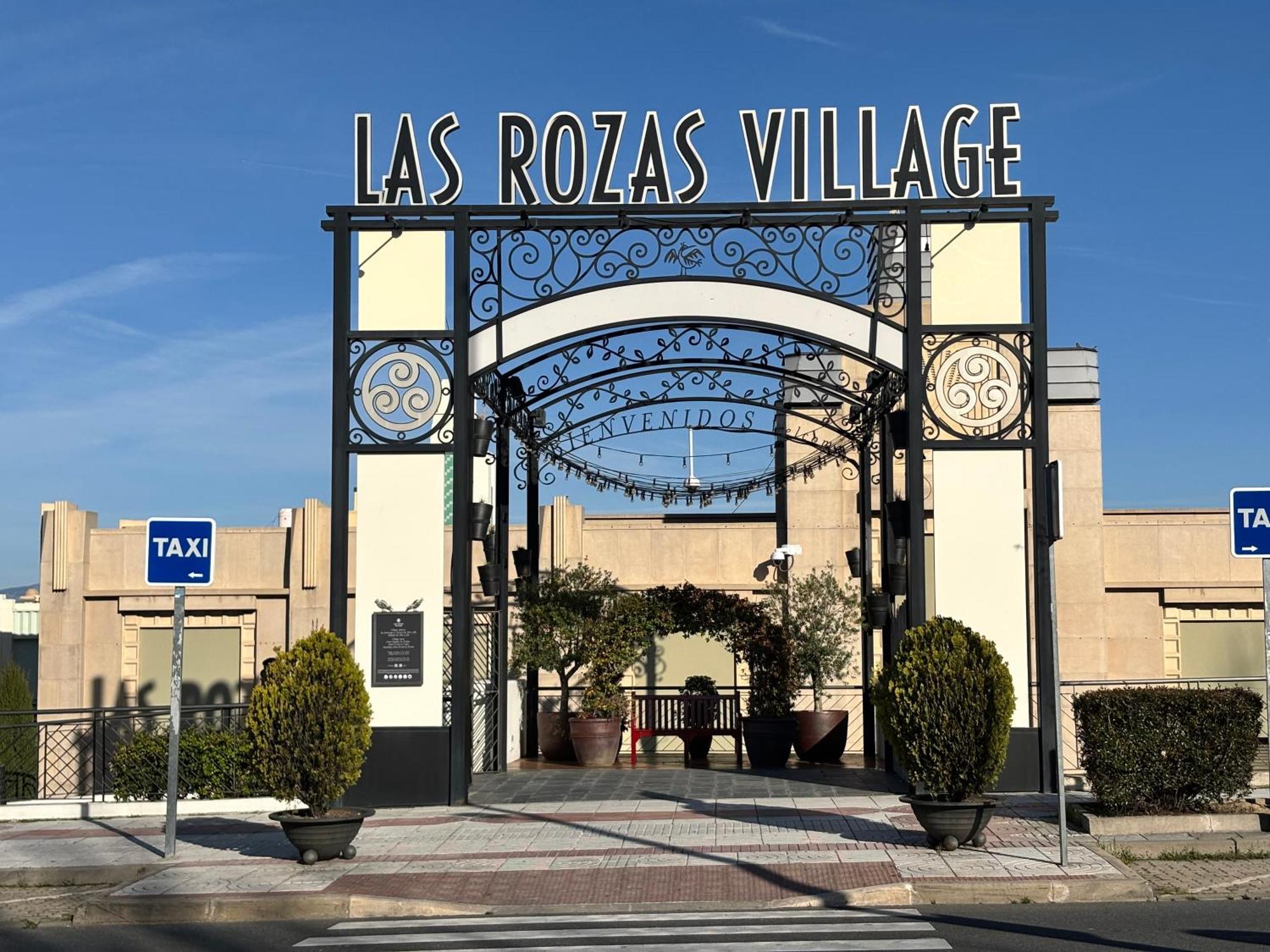Apartamento Plaza Espana Las Rozas Exterior photo